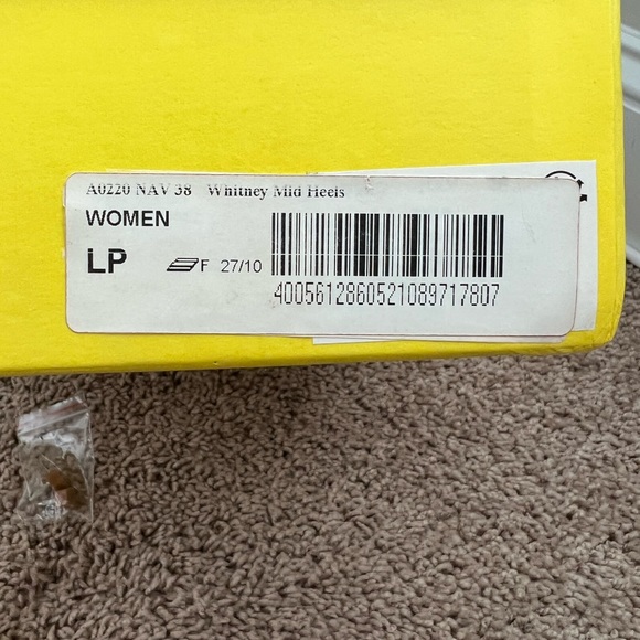 Boden, navy patent leather maryjane pumps - Picture 7 of 7